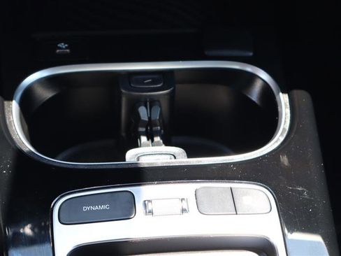 Used 2025 Mercedes-Benz CLA 250 image 24