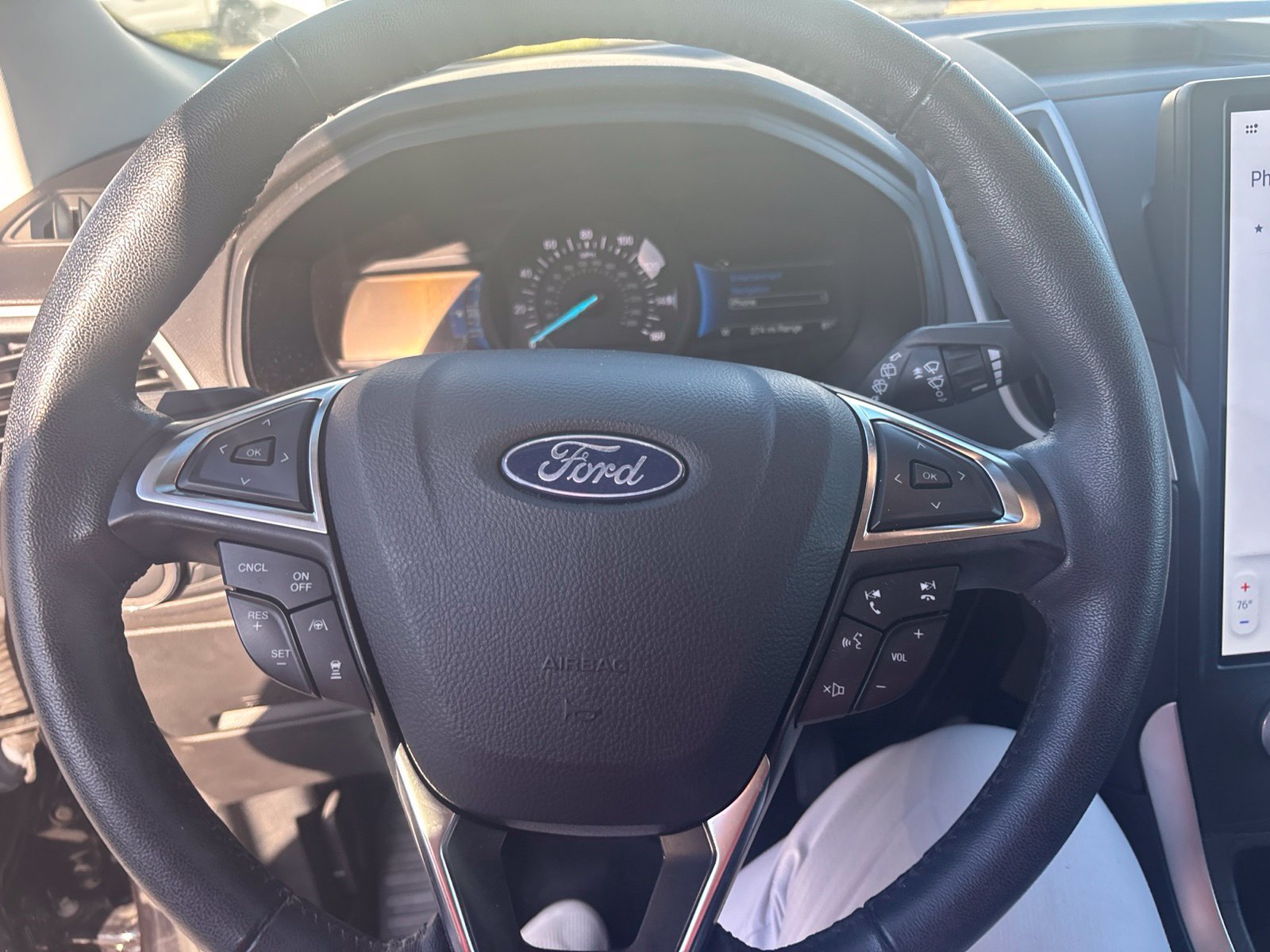 Certified 2024 Ford Edge SEL AWD/4WD image 10