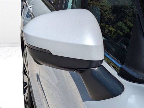 New 2025 Mitsubishi Outlander SE image 12