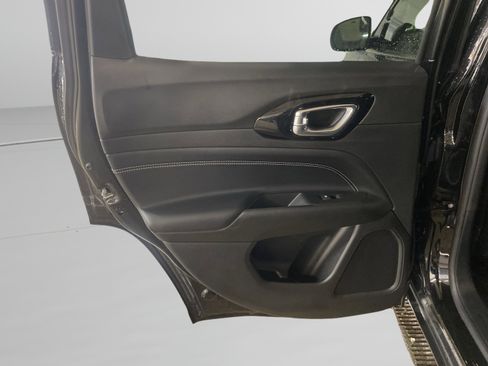 Used 2022 Jeep Compass Altitude w/ Convenience Group image 10