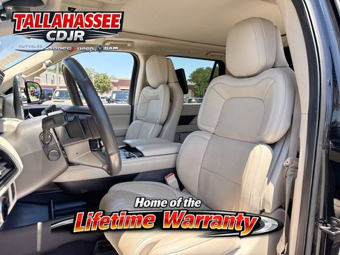 Used 2019 Lincoln Navigator Reserve AWD/4WD image 13