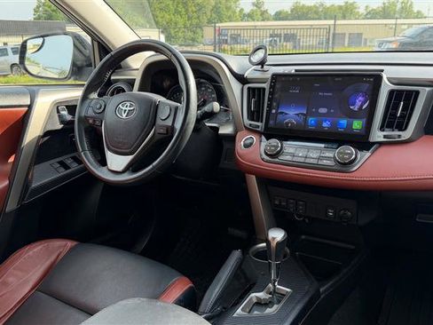 Used 2014 Toyota RAV4 Limited w/ Technology Package AWD/4WD image 19