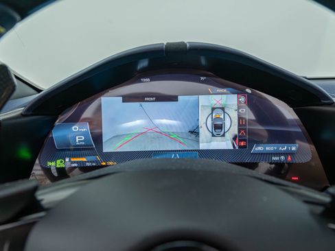 Certified 2024 Ferrari Roma Base image 27