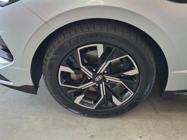 Used 2025 Hyundai Sonata SEL FWD image 28