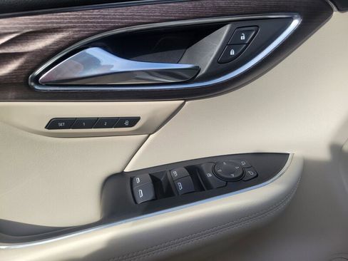 Used 2022 Buick Envision Avenir w/ Premium Seat Package image 8