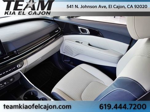 Certified 2025 Kia Carnival SX Prestige FWD image 24