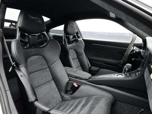 Certified 2019 Porsche 911 GT2 RS w/ Weissach Package RWD image 15