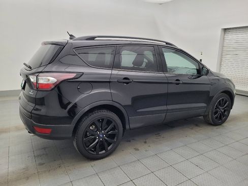 Used 2018 Ford Escape SE w/ SE Sport Appearance Package image 10