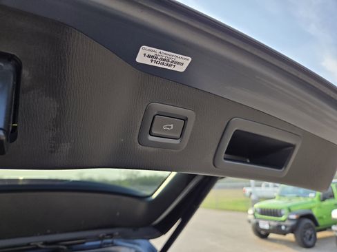 Used 2025 MAZDA CX-5 Carbon Edition image 27