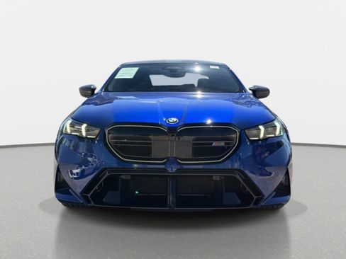 Used 2025 BMW M5 w/ Carbon Package AWD/4WD image 8