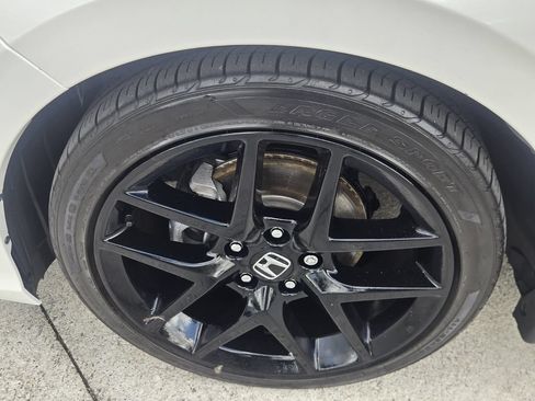 Used 2025 Honda Civic Sport image 10