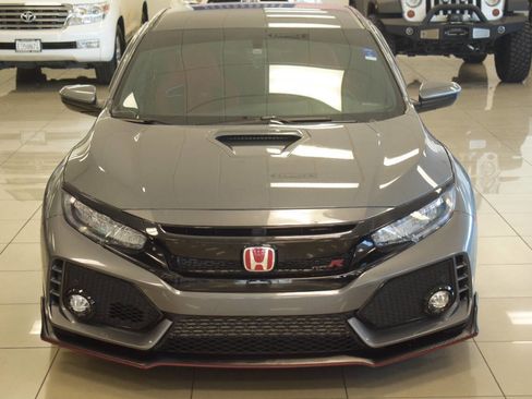 Used 2018 Honda Civic Type R image 8