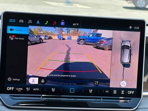 New 2026 Volkswagen Tiguan SEL R-Line AWD/4WD image 17