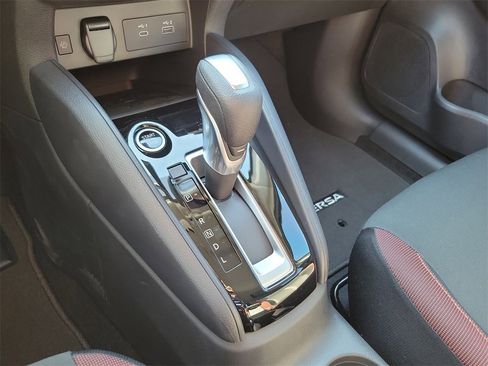 Used 2025 Nissan Versa SR w/ Trunk Package image 31