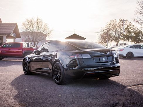 Used 2022 Tesla Model S Plaid image 5