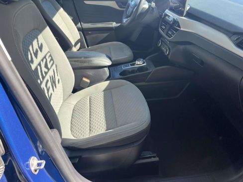 Used 2022 Ford Escape SE w/ Convenience Package FWD image 21