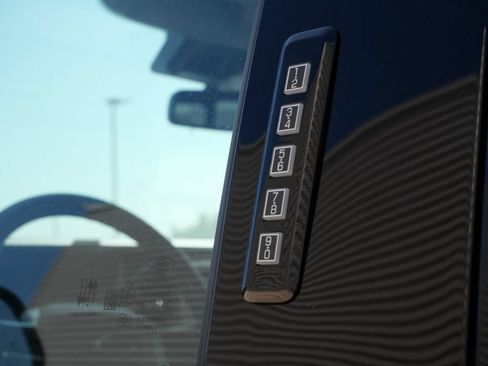 New 2026 Ford F250 Lariat w/ Black Appearance Package AWD/4WD image 13