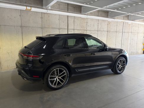 Certified 2026 Porsche Macan AWD/4WD image 7