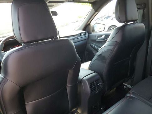 Used 2024 Ford Escape ST-Line w/ Tech Pack #1 AWD/4WD image 27