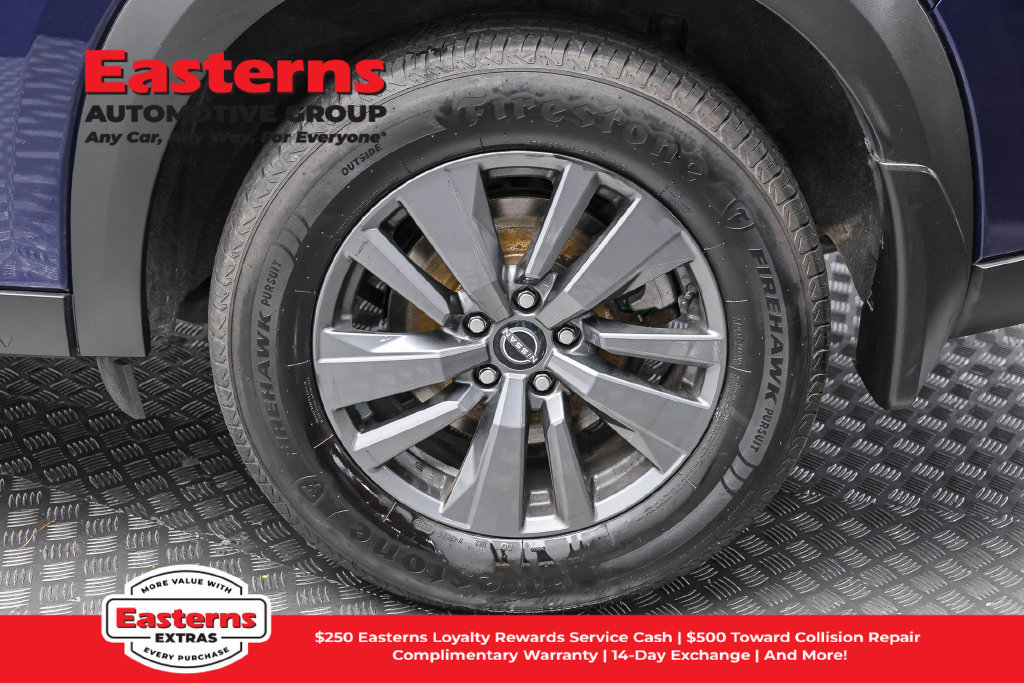 Used 2022 Nissan Pathfinder SV AWD/4WD image 9