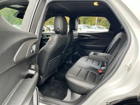 Used 2023 Chevrolet TrailBlazer ACTIV image 17