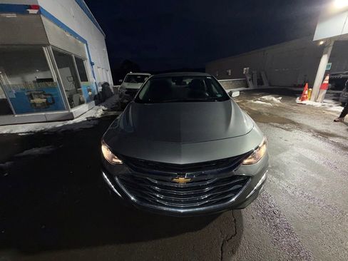 Used 2024 Chevrolet Malibu LT image 9