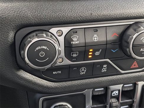 New 2025 Jeep Gladiator Sport image 22