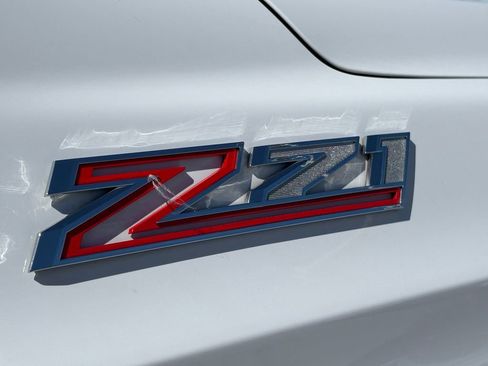 Used 2022 Chevrolet Tahoe Z71 w/ Luxury Package AWD/4WD image 45