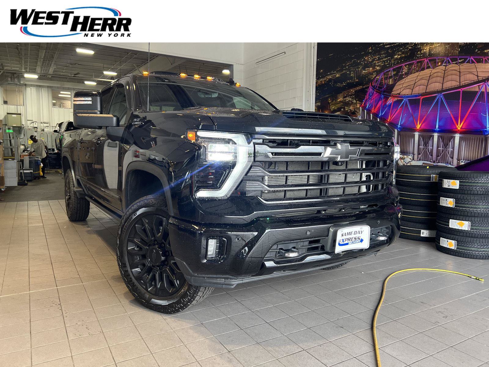 Used 2026 Chevrolet Silverado 2500 High Country w/ Midnight Edition AWD/4WD image 1
