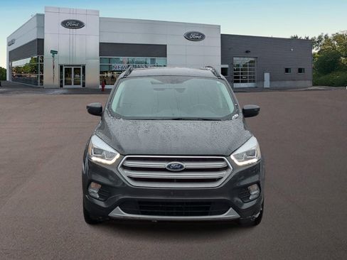Used 2019 Ford Escape SEL image 3