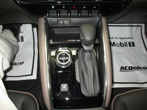 New 2026 GMC Canyon Denali AWD/4WD image 15