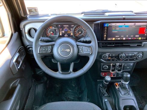 Certified 2024 Jeep Wrangler Willys image 5
