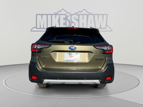 Used 2024 Subaru Outback Touring XT AWD/4WD image 4