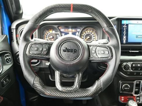Used 2024 Jeep Wrangler Unlimited Rubicon AWD/4WD image 25