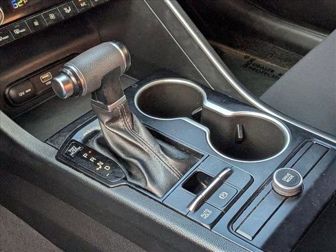 Used 2022 Kia K5 LXS image 12