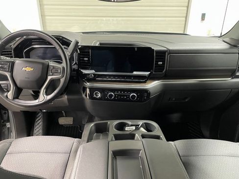 Used 2023 Chevrolet Silverado 1500 LT image 13