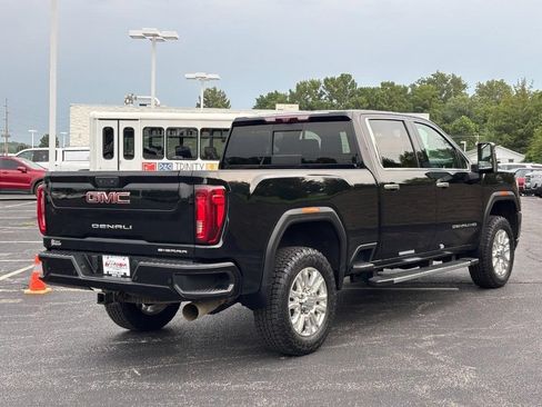 Used 2022 GMC Sierra 2500 Denali w/ Technology Package AWD/4WD image 3