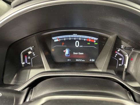 Used 2018 Honda CR-V Touring image 18