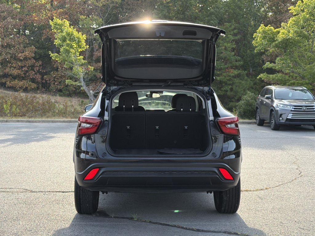 Used 2024 Chevrolet Trax LS FWD image 14