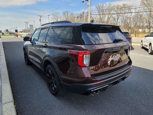 Used 2020 Ford Explorer ST w/ ST Street Pack image 6
