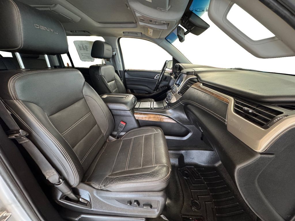 Used 2018 GMC Yukon XL Denali w/ Open Road Package AWD/4WD image 17