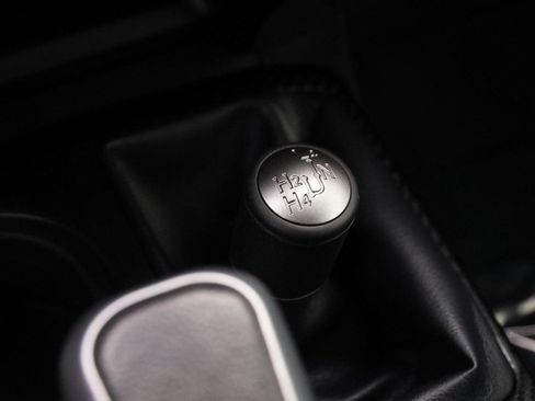 Used 2019 Toyota 4Runner TRD Off-Road Premium image 19