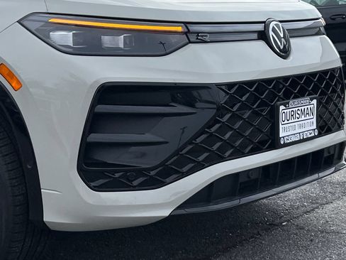 New 2026 Volkswagen Tiguan SE R-Line AWD/4WD image 4