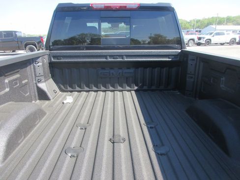 New 2026 GMC Sierra 2500 AT4 w/ AT4 Premium Plus Package AWD/4WD image 6