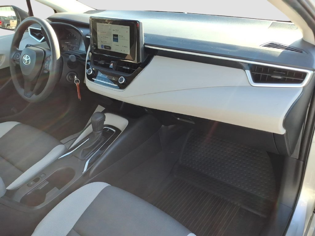 Used 2024 Toyota Corolla LE FWD image 12