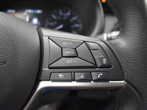 Used 2024 Nissan Kicks SV image 22