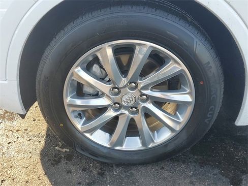 Used 2020 Buick Envision Essence image 28