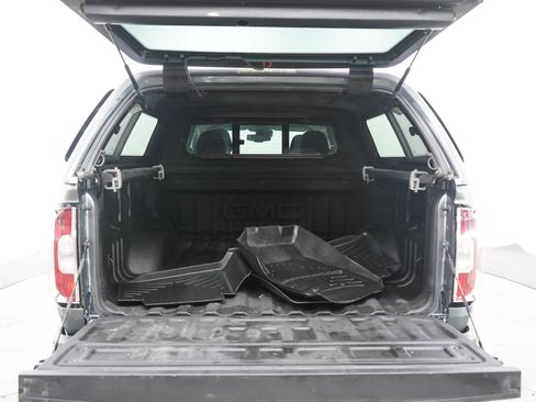 Used 2021 GMC Canyon AT4 w/ Driver Alert Package AWD/4WD image 16