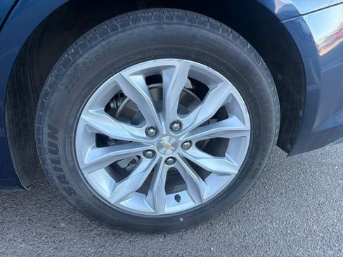 Used 2021 Chevrolet Malibu LT FWD image 12