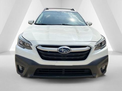 Used 2022 Subaru Outback Premium AWD/4WD image 2